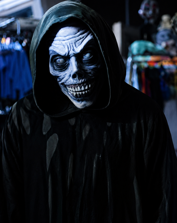 Halloween Store 2026 Killer Costume - Image 1
